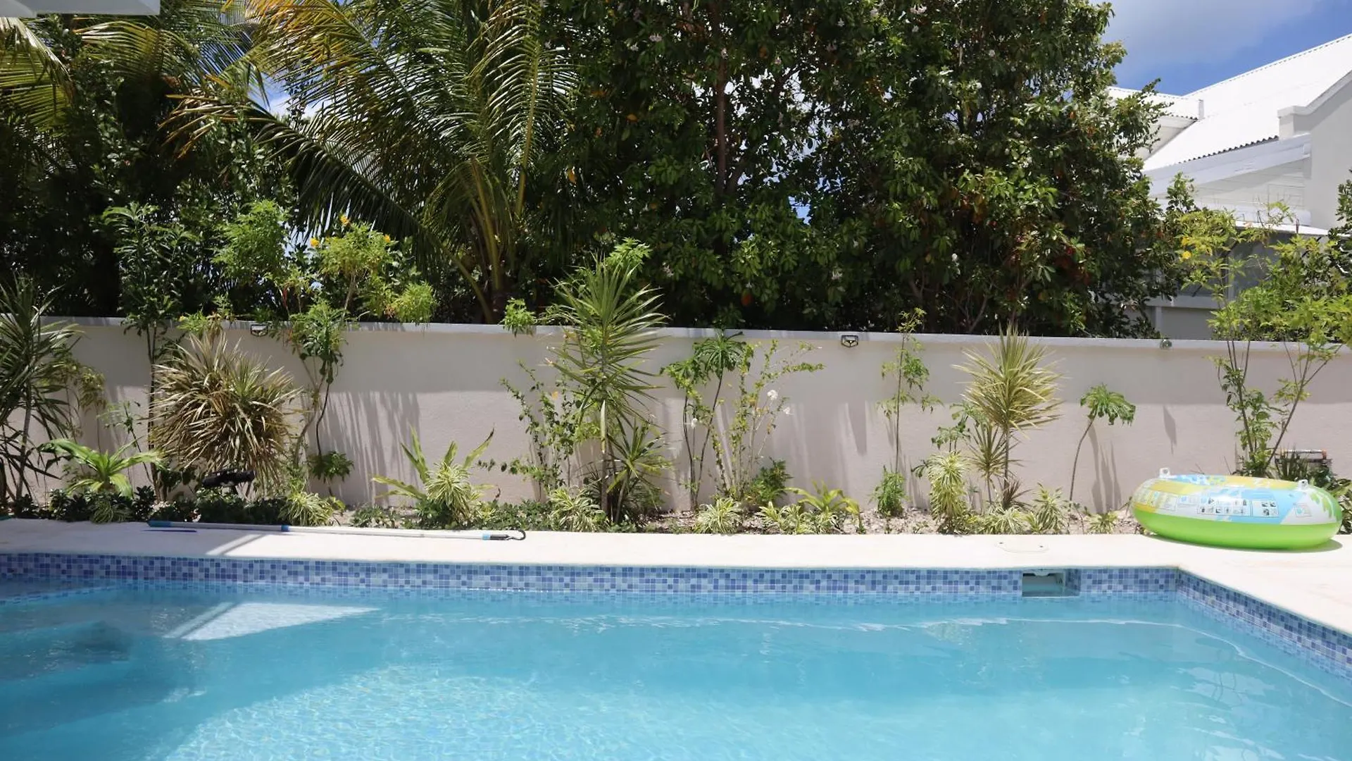 Ocean Pearl - Cozy Comfort Room With Pool Nearby Sunset Beach Long Bay 0*,  Turks And Caicos Islands